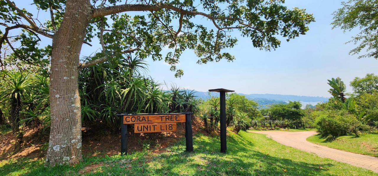 Da Gama Lake Cottages - Coral Tree And Cormorant Cottages White River Rom bilde